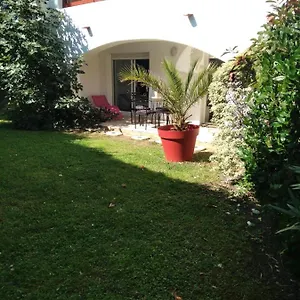 https://joli-t2-proche-plages.biarritzhotels.info
