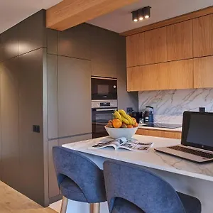 https://magnifique-appartement-design-parking-chiberta.biarritzhotels.info