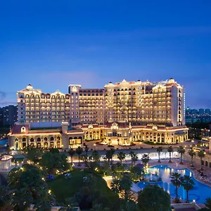 Radisson Blu Forest Manor Hongqiao - Near Necc 5*, Shanghai Kina